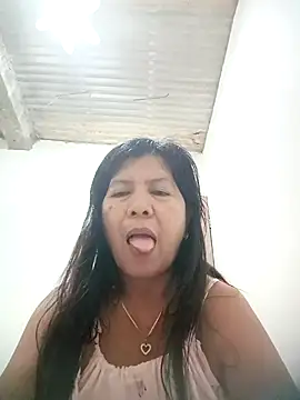 TropicalFlower online show from April 7, 2026, 9:26 pm