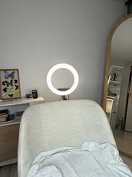 Veronica ar online show from April 13, 2026, 3:56 am