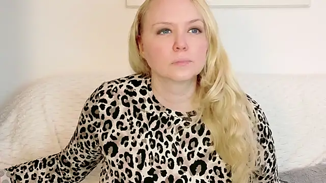 Sarah4you online show from January 31, 2026, 9:57 pm