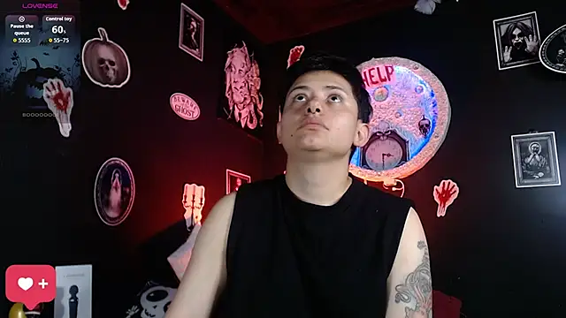 girl intense444 online show from October 28, 2025, 7:27 pm