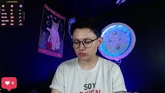 girl intense444 online show from February 18, 2026, 12:45 pm