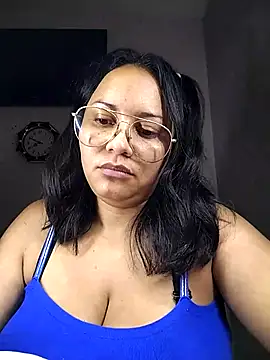 Snapshot of sharon_1 chatting on October 18, 2025, 2:58 am sharon 1 online show from October 18, 2025, 2:58 am