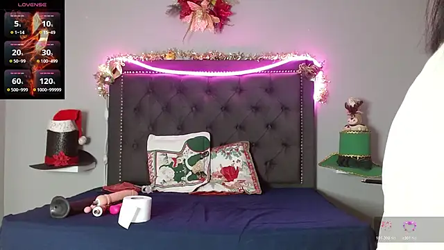 CharlotteLemke online show from December 15, 2025, 1:04 pm