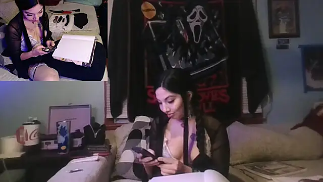 Snapshot of NativeNymph chatting on October 8, 2025, 3:37 am NativeNymph online show from October 8, 2025, 3:37 am