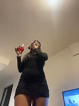 cherryontopy online show from April 4, 2026, 11:46 pm