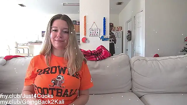 boomboomr00m online show from December 14, 2025, 7:29 pm