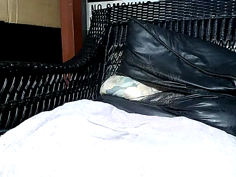 HungHawaiian808xh online show from March 3, 2025, 1:10 am