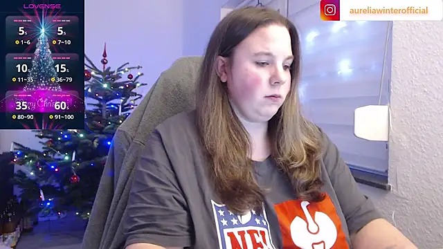 Snapshot of AureliaWinter chatting on December 27, 2024, 6:20 pm AureliaWinter online show from December 27, 2024, 6:20 pm