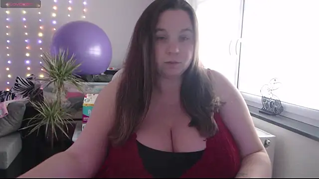 AureliaWinter online show from March 17, 2026, 11:46 am