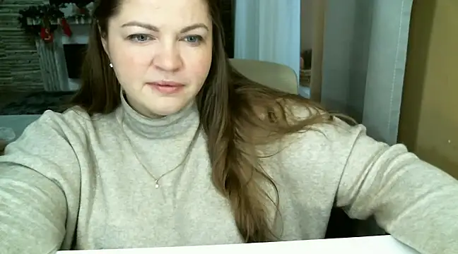 cute  cherry online show from January 3, 2025, 11:25 am