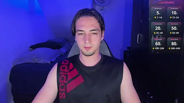 Snapshot of Alex_smith00 chatting on October 1, 2025, 11:22 pm Alex smith00 online show from October 1, 2025, 11:22 pm