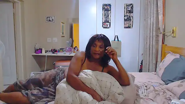 Hotgrannyx online show from March 22, 2025, 2:03 pm