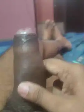 Snapshot of omar23121 chatting on December 23, 2024, 2:39 pm omar23121 online show from December 23, 2024, 2:39 pm