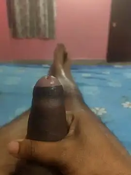 Snapshot of omar23121 chatting on January 2, 2025, 6:01 pm omar23121 online show from January 2, 2025, 6:01 pm