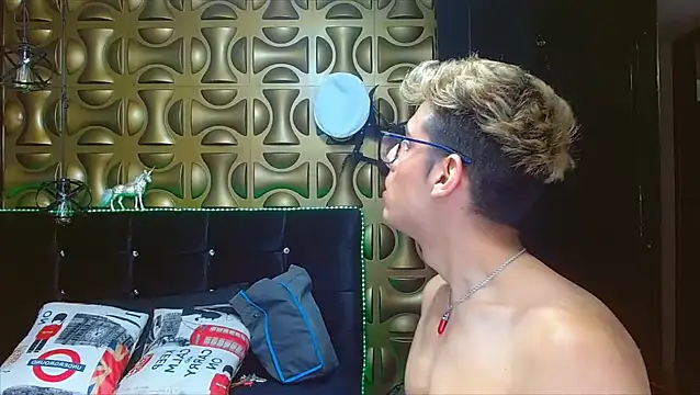 angel sexyevil online show from February 7, 2025, 12:17 pm