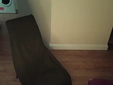 mierllanos online show from February 7, 2026, 9:57 am