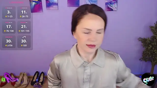 VickyGolden online show from March 23, 2025, 5:10 am