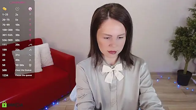 VickyGolden online show from March 8, 2026, 5:11 am