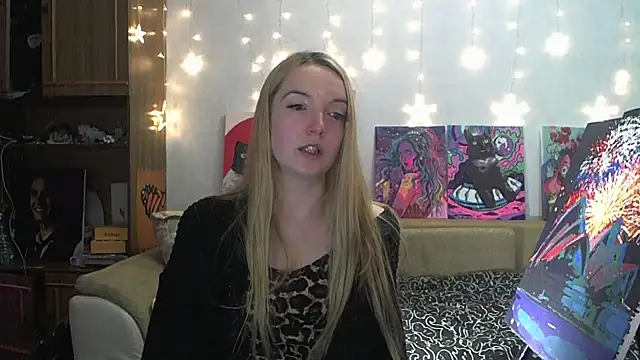 SecretSophia online show from December 14, 2024, 3:40 am