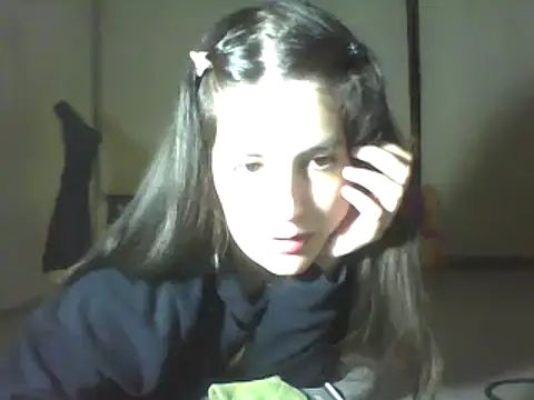 Snapshot of Insomniacl chatting on February 16, 2025, 6:32 am Insomniacl online show from February 16, 2025, 6:32 am