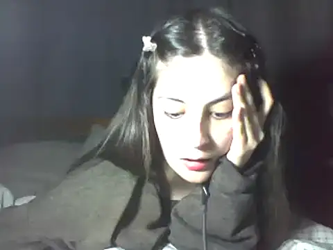 Snapshot of Insomniacl chatting on February 3, 2026, 4:10 am Insomniacl online show from February 3, 2026, 4:10 am