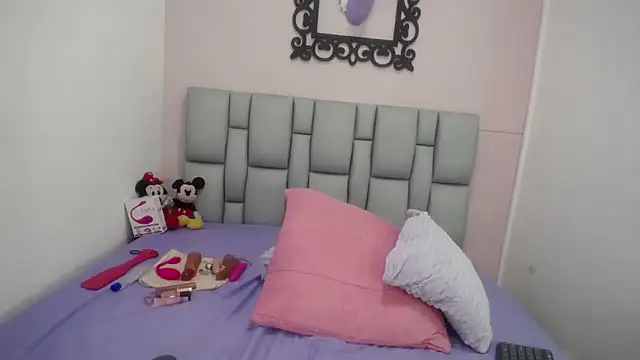 Snapshot of joanasexi chatting on December 6, 2024, 11:44 am joanasexi online show from December 6, 2024, 11:44 am