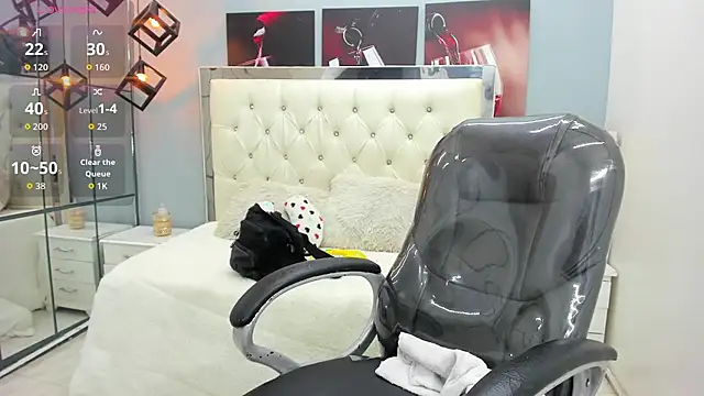 pearl weet online show from February 20, 2026, 6:19 pm