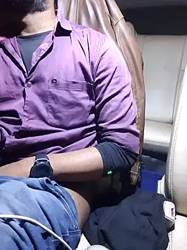 raji9290 online show from March 17, 2025, 10:38 pm