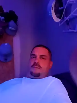 Snapshot of Jewfish420 chatting on December 5, 2024, 9:06 pm Jewfish420 online show from December 5, 2024, 9:06 pm