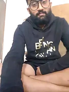 Snapshot of love4shownude chatting on January 18, 2025, 3:42 am love4shownude online show from January 18, 2025, 3:42 am