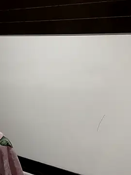 NeydeHotWife online show from April 11, 2026, 12:04 am