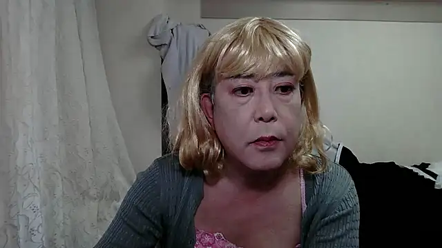 Saori M online show from March 1, 2026, 6:04 am