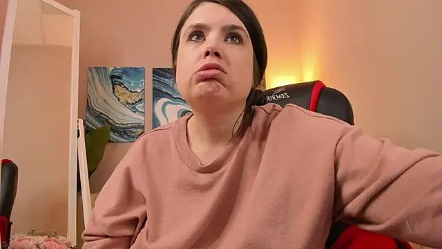 BattyMoll online show from March 1, 2025, 2:26 am