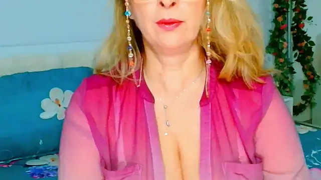 Snapshot of Tyana40 chatting on March 20, 2025, 2:29 am Tyana40 online show from March 20, 2025, 2:29 am