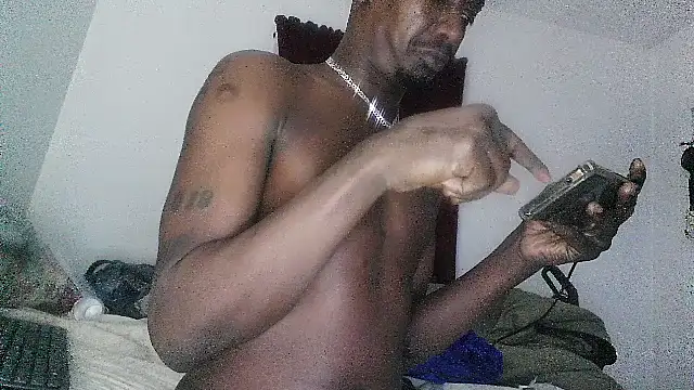 Snapshot of RinsingWood84 chatting on February 2, 2025, 8:24 am RinsingWood84 online show from February 2, 2025, 8:24 am