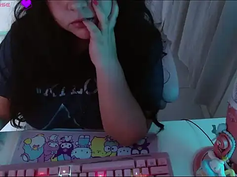 Snapshot of KittyK3 chatting on September 9, 2025, 3:50 am KittyK3 online show from September 9, 2025, 3:50 am