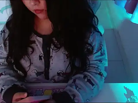 Snapshot of KittyK3 chatting on October 2, 2025, 3:46 am KittyK3 online show from October 2, 2025, 3:46 am