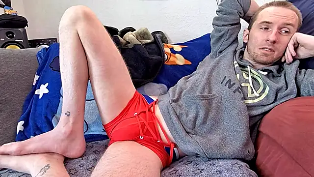 pyrowuff online show from February 1, 2025, 7:34 pm