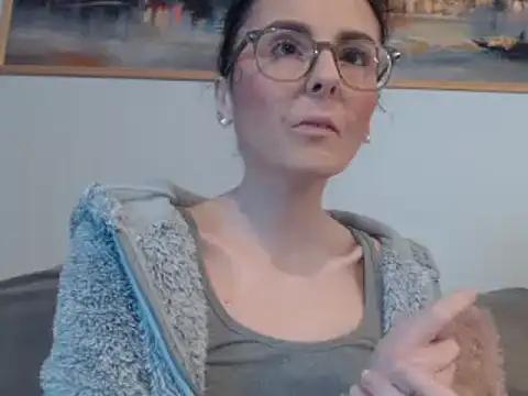 Snapshot of cleophee chatting on February 1, 2025, 7:57 am cleophee online show from February 1, 2025, 7:57 am