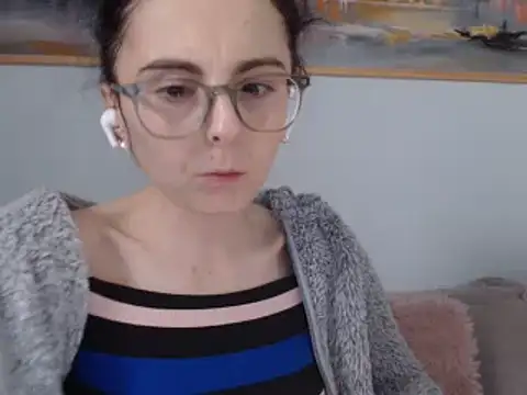 Snapshot of cleophee chatting on February 4, 2025, 12:55 pm cleophee online show from February 4, 2025, 12:55 pm
