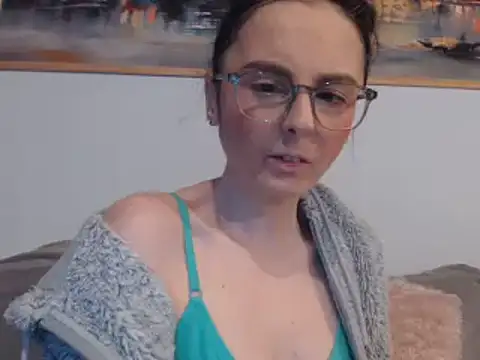 Snapshot of cleophee chatting on February 20, 2025, 7:01 am cleophee online show from February 20, 2025, 7:01 am
