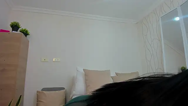 Snapshot of abella_skin chatting on July 6, 2026, 7:05 pm abella skin online show from July 6, 2026, 7:05 pm