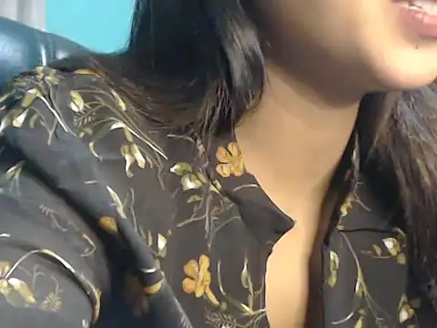 NancyRuvi online show from January 28, 2025, 8:26 pm