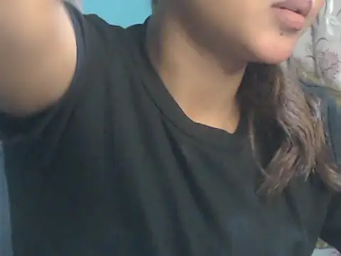 Snapshot of NancyRuvi chatting on February 10, 2026, 4:33 pm NancyRuvi online show from February 10, 2026, 4:33 pm