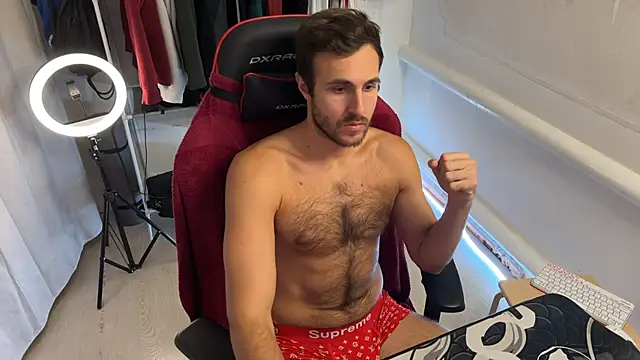 Snapshot of Raamoss chatting on October 12, 2025, 5:45 pm Raamoss online show from October 12, 2025, 5:45 pm