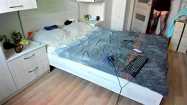 DUSSY PUSSY online show from February 26, 2026, 3:49 am