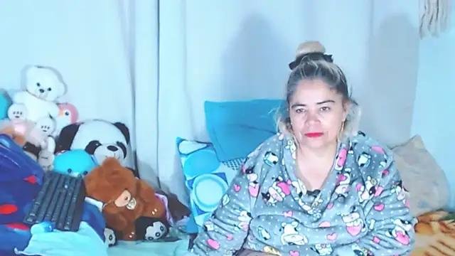 estrellita fugaz16x online show from September 27, 2025, 3:22 am