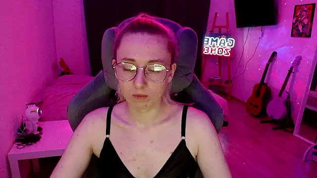 Snapshot of AnabelFrel chatting on December 8, 2024, 1:02 am AnabelFrel online show from December 8, 2024, 1:02 am