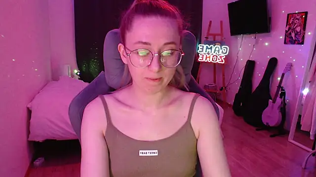 Snapshot of AnabelFrel chatting on January 16, 2025, 12:45 am AnabelFrel online show from January 16, 2025, 12:45 am