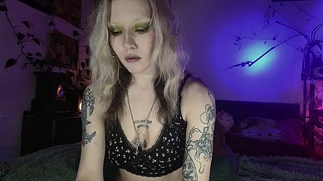 olivecum online show from November 12, 2025, 1:11 pm